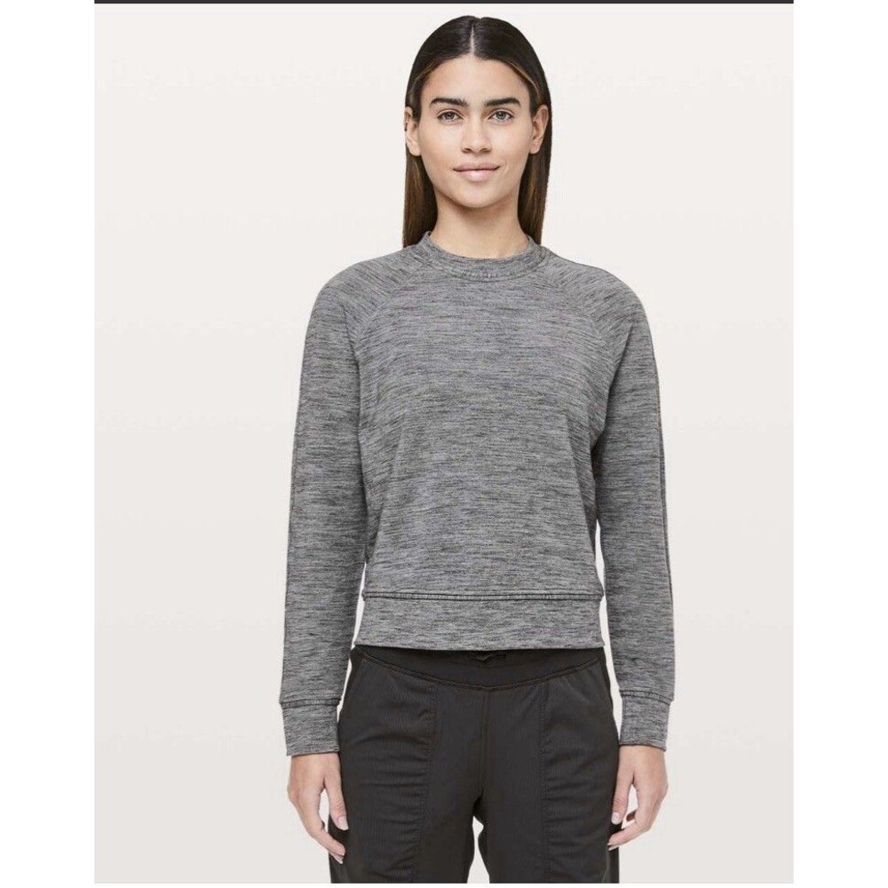 Lululemon Sweatshirt Womens Medium Gray Close Comfort Crew Neck Loungewear